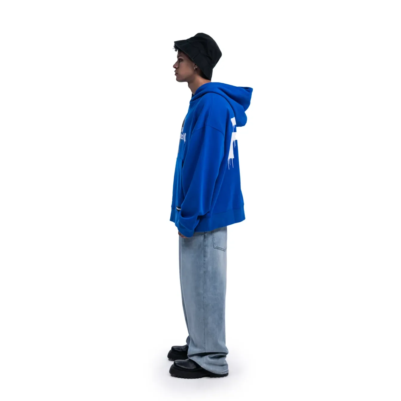 Freeminds - BLUE I AM A CHAMPION OVERSIZED HOODIE Freeminds - BLUE I AM A CHAMPION OVERSIZED HOODIE