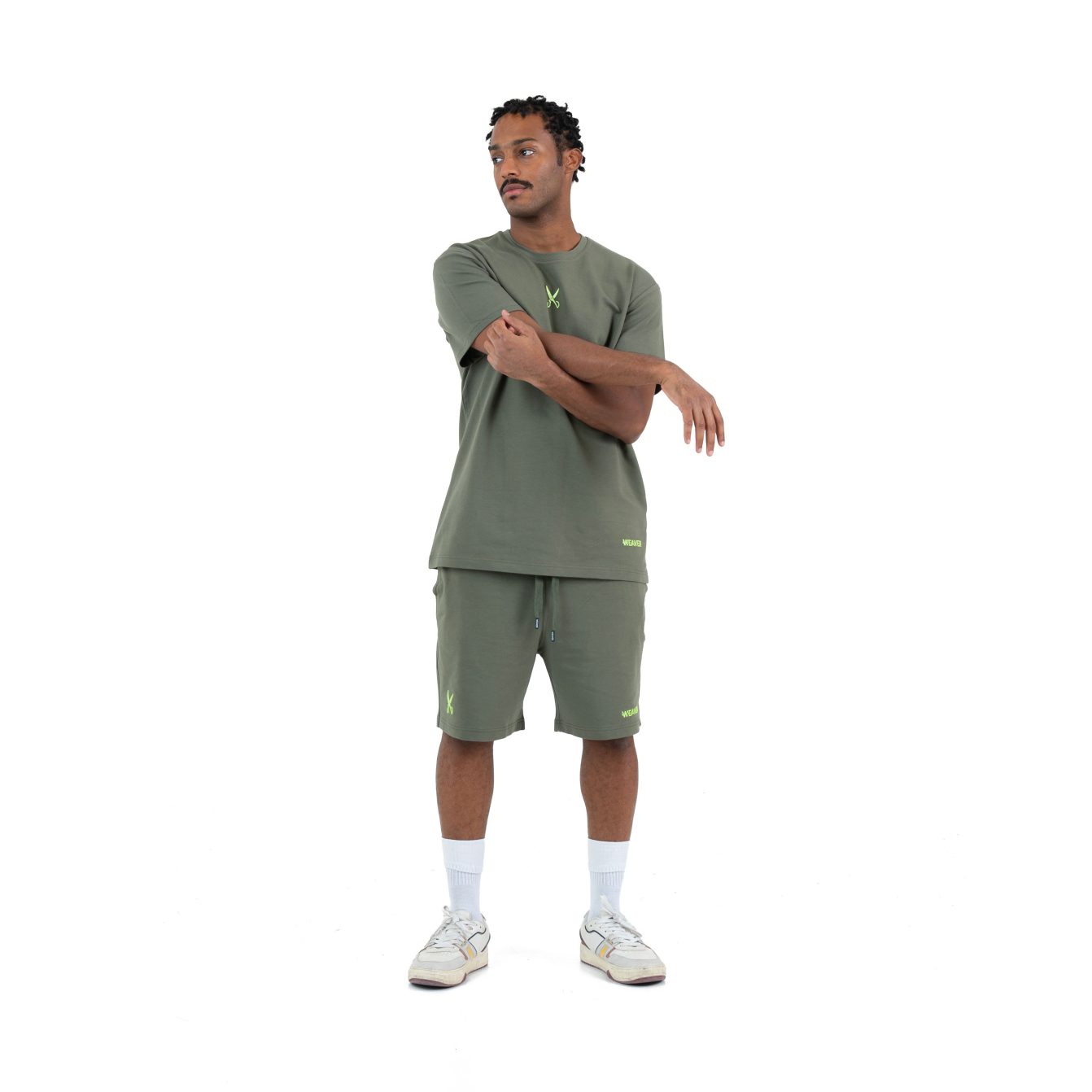 Plain Short with zigzag logo -Oily